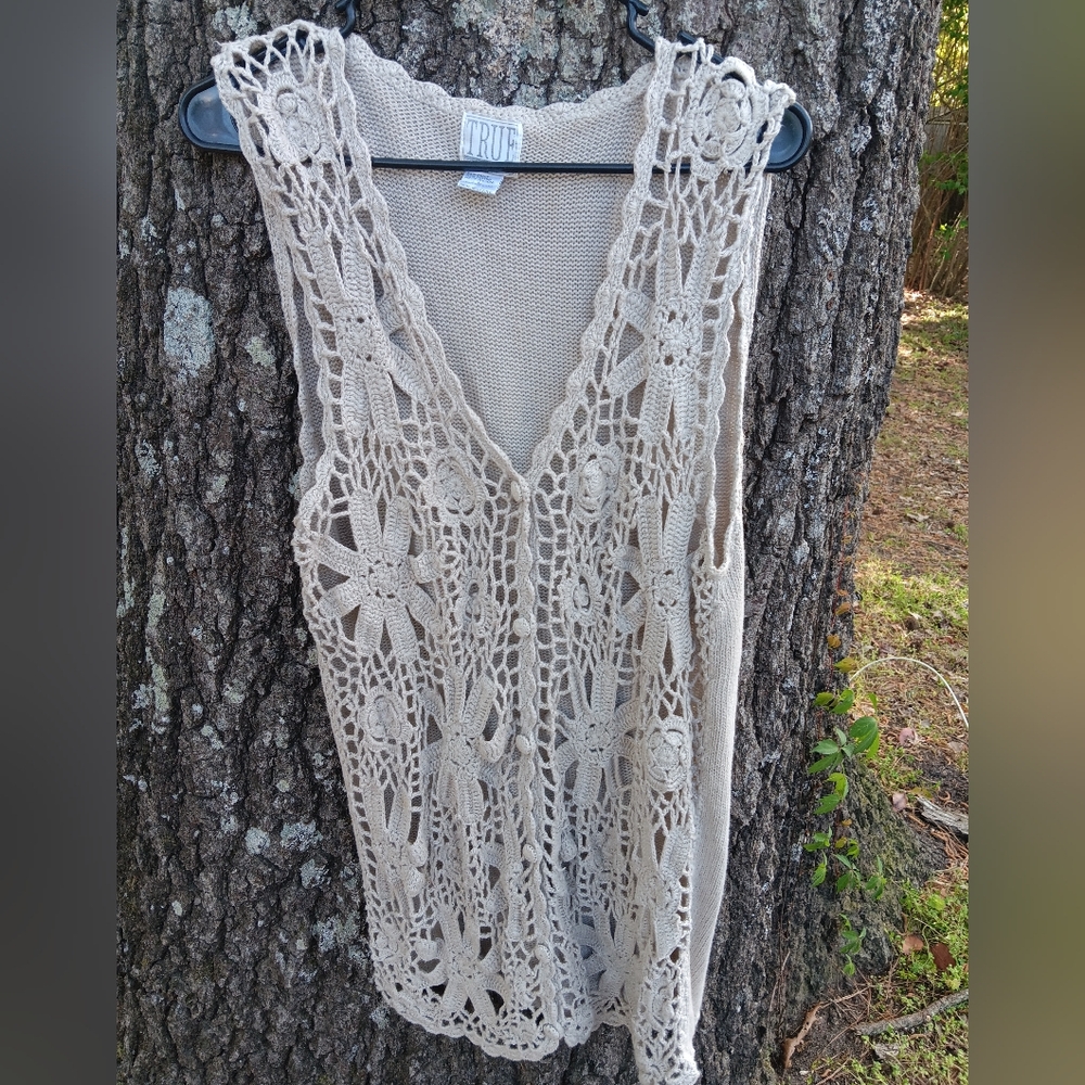 TRUE AMERICAN CLASSICS Crochet Long Cream vest L